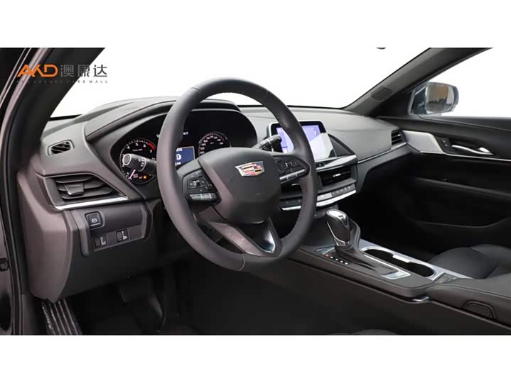 Фото 6 - Cadillac CT4