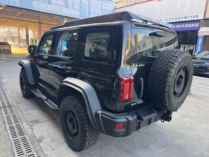 Фото 6 - Tank 300