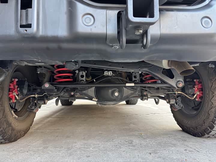 Фото 7 - Tank 300