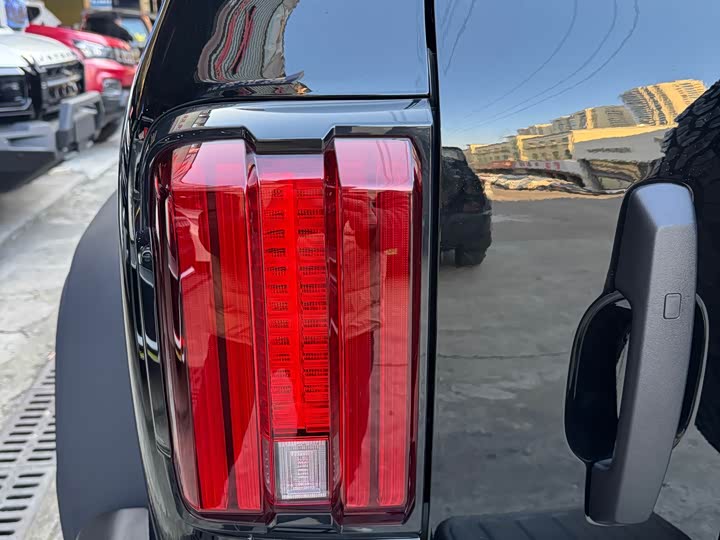 Фото 8 - Tank 300