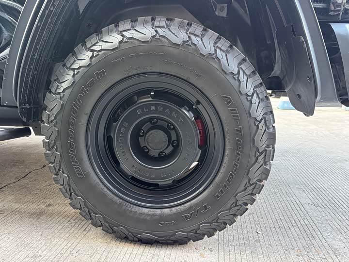 Фото 9 - Tank 300