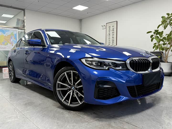 Фото 2 - BMW 3 Series