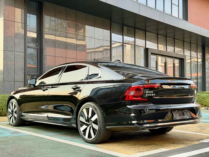 Фото 5 - Volvo S90 Hybrid