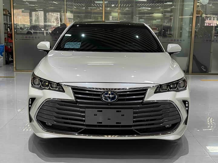 Фото 2 - Toyota Avalon