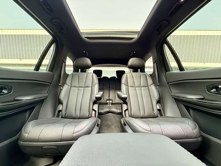 Фото 9 - Nio ES8