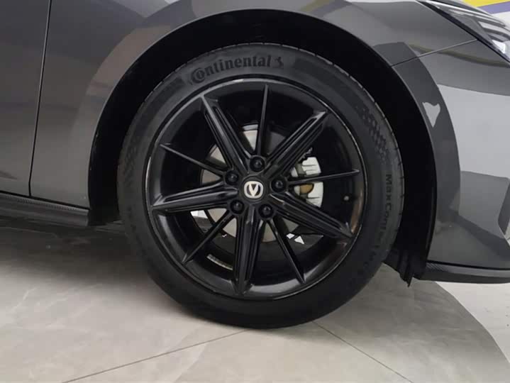 Фото 6 - Changan UNI-V