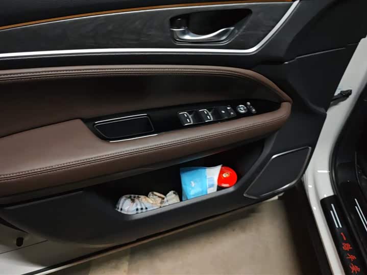 Фото 7 - Honda UR-V