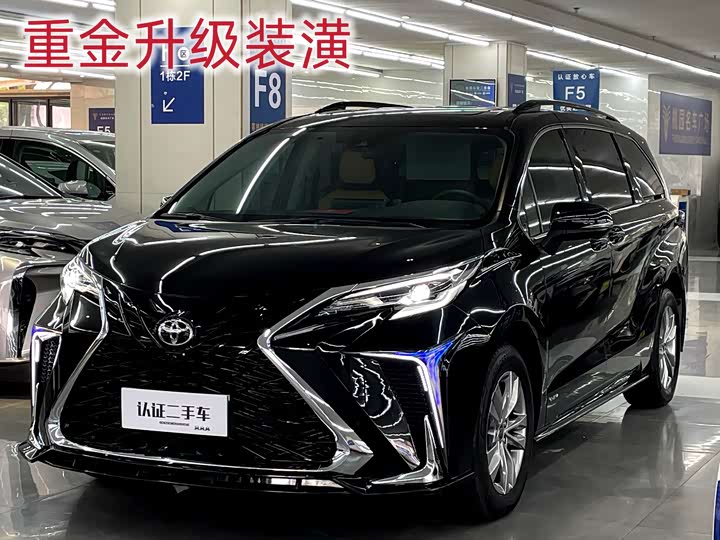 Фото 1 - Toyota Sienna