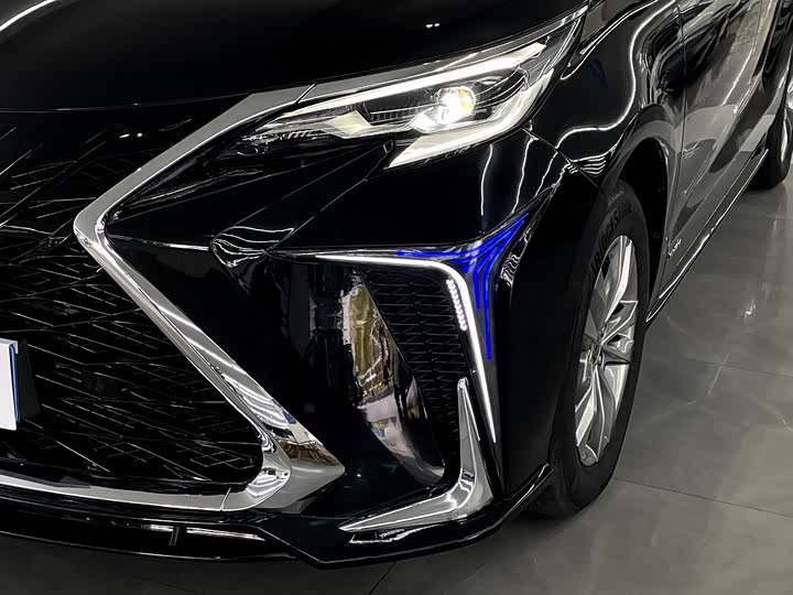 Фото 5 - Toyota Sienna