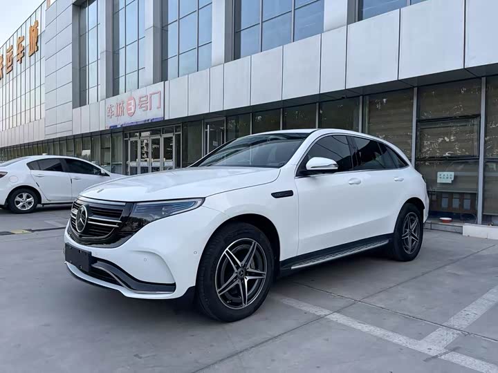 Фото 1 - Mercedes-Benz EQC