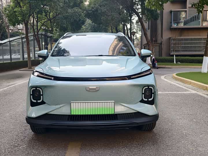 Фото 4 - Geely Geometry E Firefly