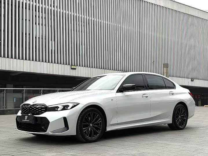 Фото 1 - BMW 3 Series