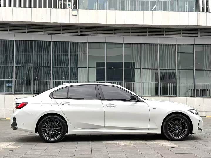 Фото 8 - BMW 3 Series