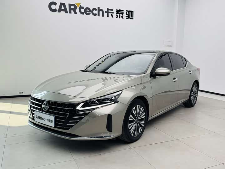 Фото 1 - Nissan Teana