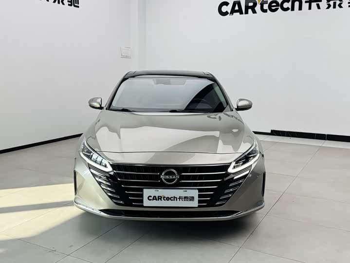 Фото 2 - Nissan Teana