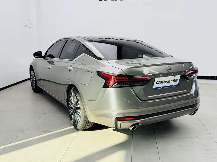 Фото 4 - Nissan Teana