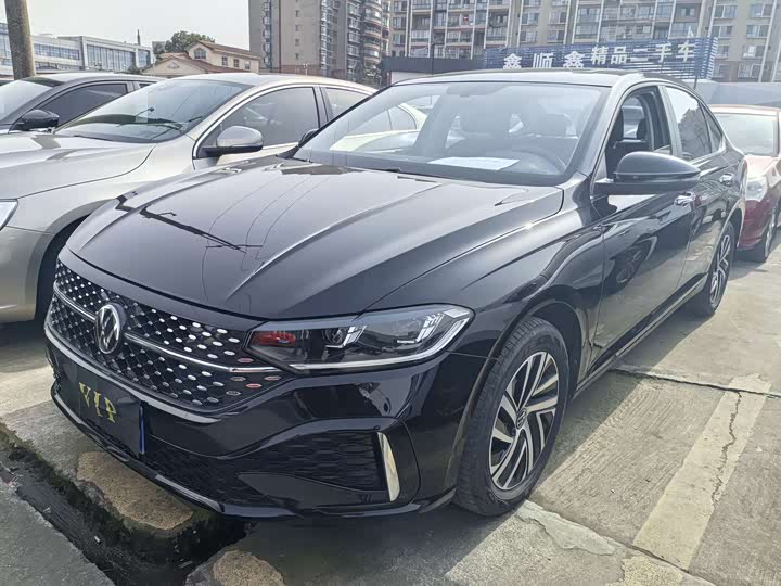 Фото 1 - Volkswagen Lavida