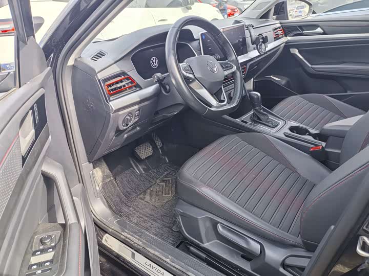 Фото 4 - Volkswagen Lavida