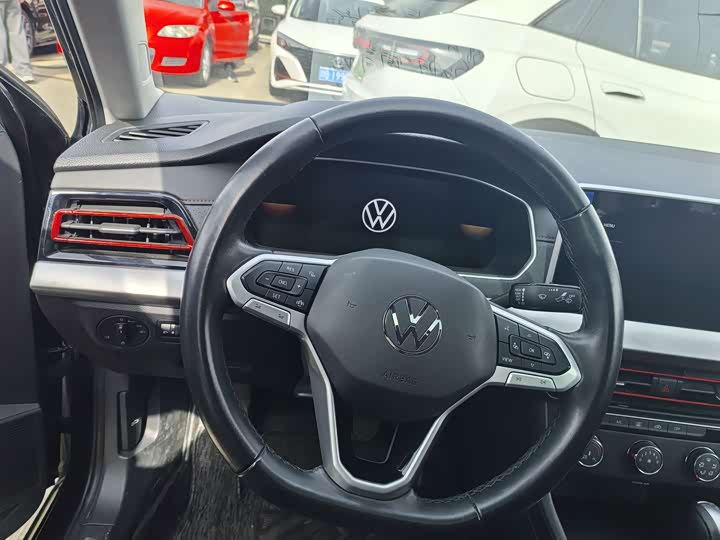 Фото 5 - Volkswagen Lavida