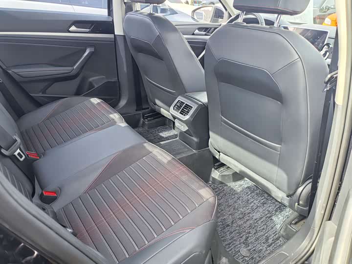 Фото 8 - Volkswagen Lavida