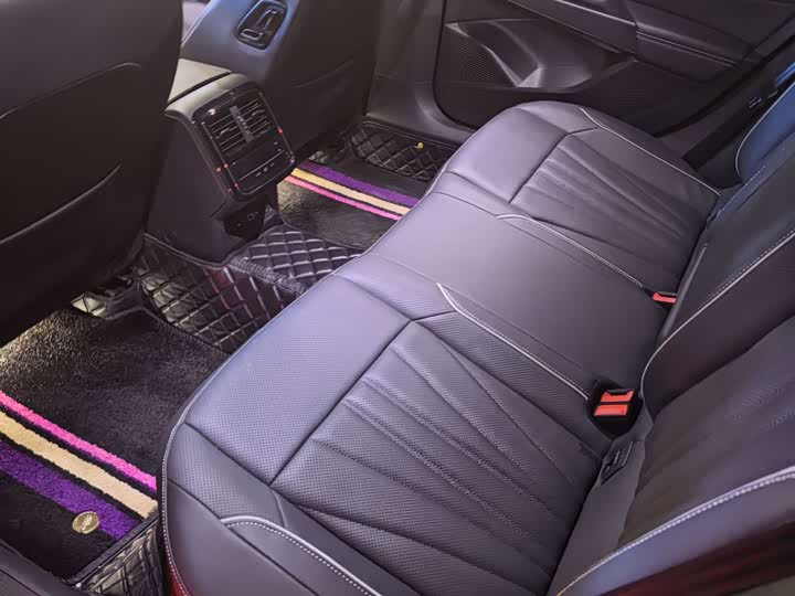 Фото 5 - Volkswagen Passat