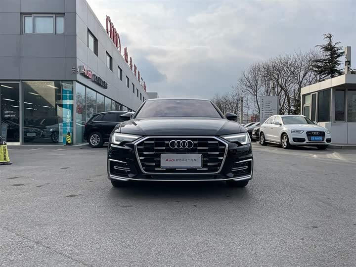 Фото 2 - Audi A6L