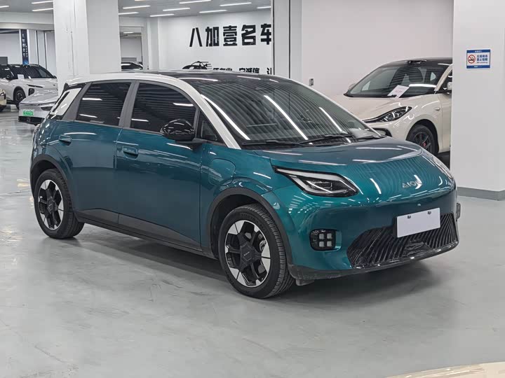 Фото 3 - GAC Aion UT