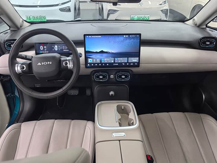 Фото 4 - GAC Aion UT