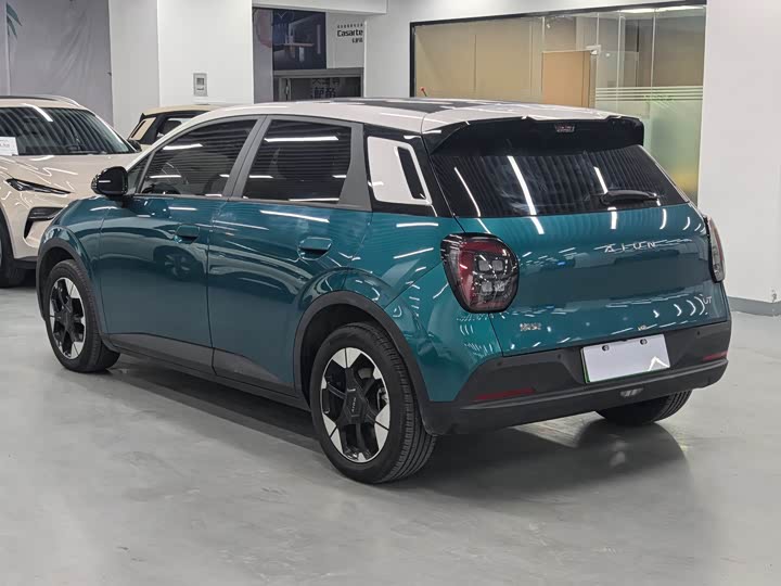 Фото 8 - GAC Aion UT