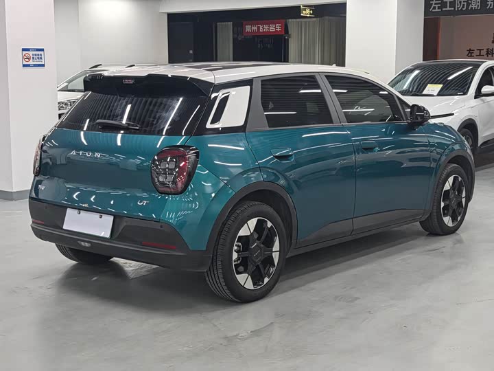 Фото 9 - GAC Aion UT