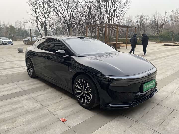 Фото 3 - Zeekr 007