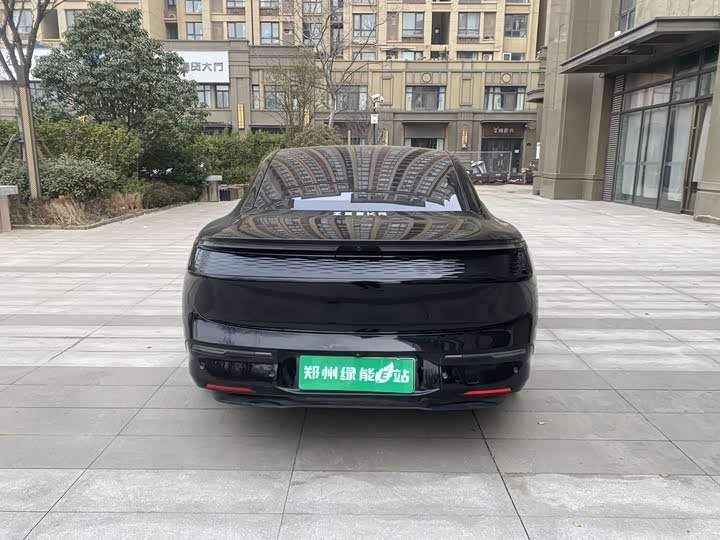 Фото 8 - Zeekr 007