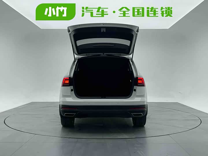 Фото 5 - Volkswagen Tharu