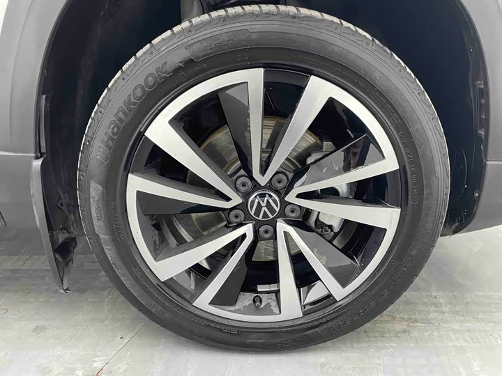 Фото 8 - Volkswagen Tharu