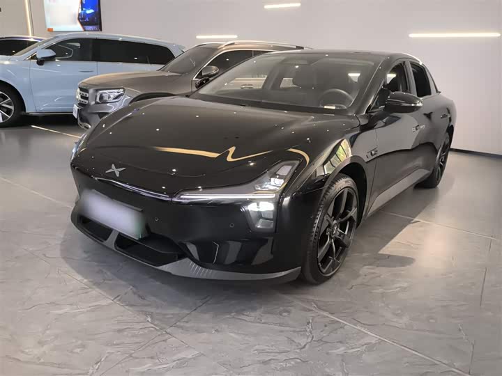 Фото 1 - XPeng Mona M03