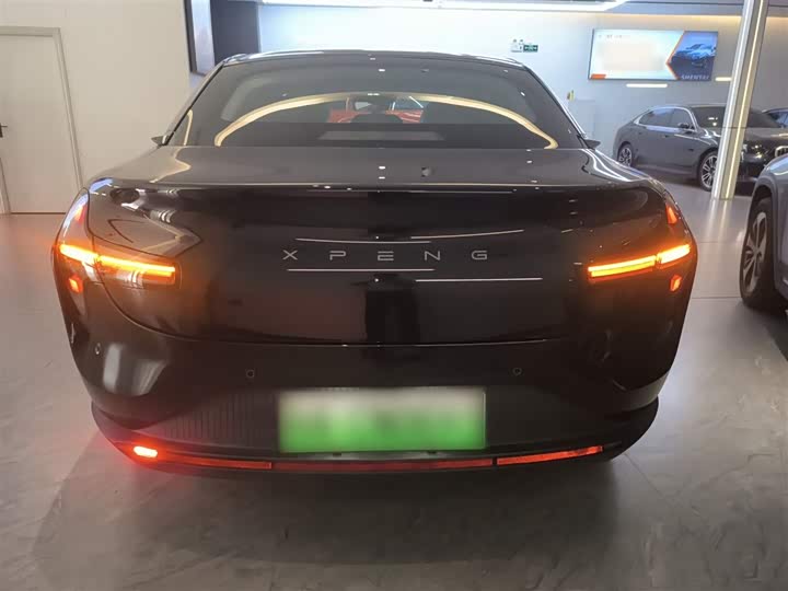 Фото 6 - XPeng Mona M03