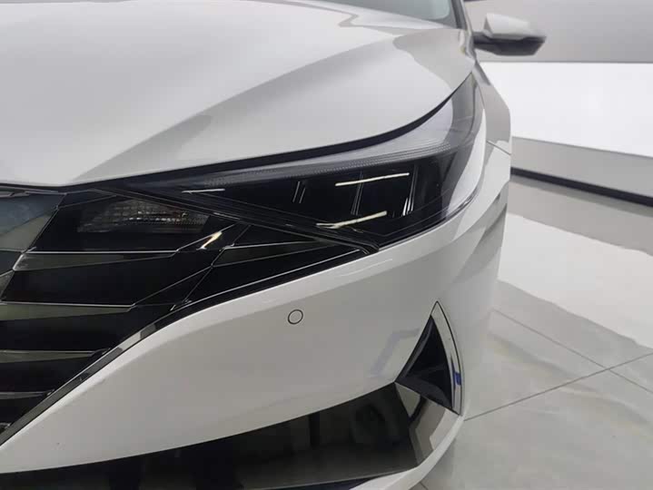 Фото 5 - Hyundai Elantra N line