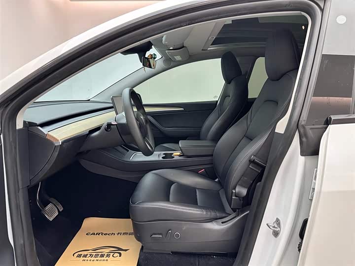 Фото 9 - Tesla Model Y