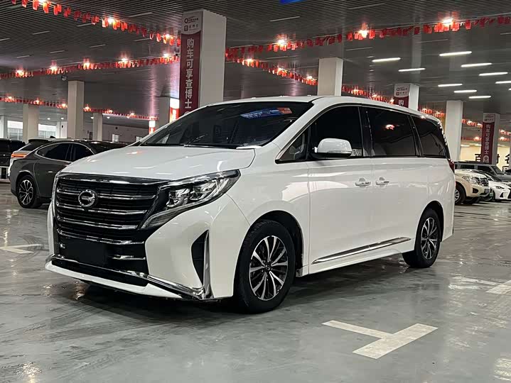 Фото 1 - GAC Trumpchi M8