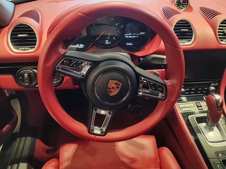 Фото 6 - Porsche 718