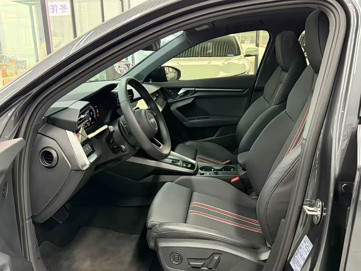 Фото 5 - Audi A3