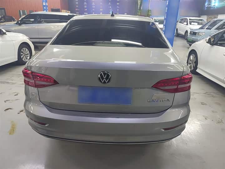 Фото 6 - Volkswagen Lavida