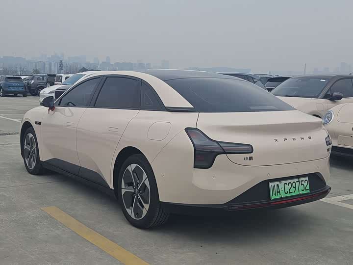Фото 3 - XPeng Mona M03