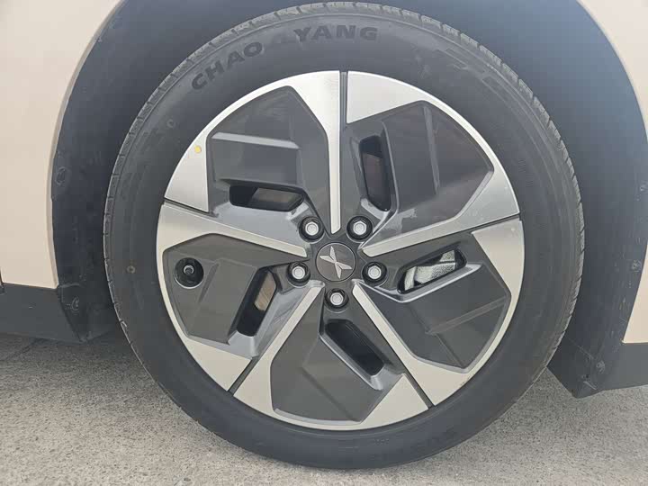 Фото 9 - XPeng Mona M03