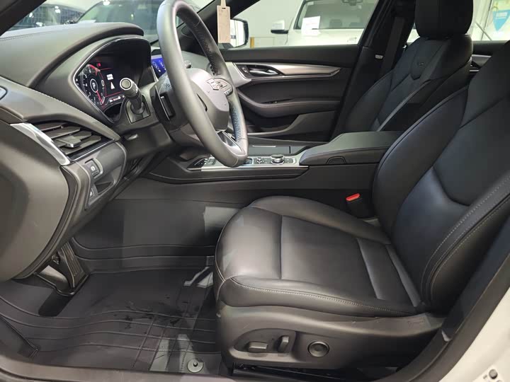 Фото 7 - Cadillac CT5