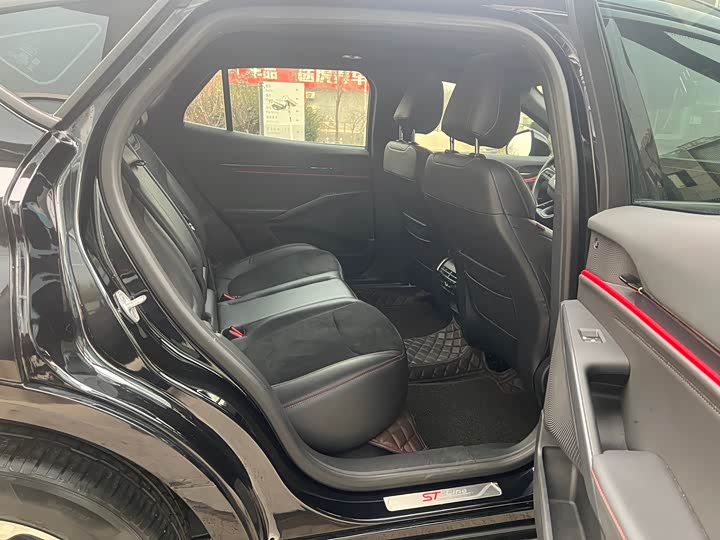 Фото 8 - Ford Mondeo Sport (Evos)