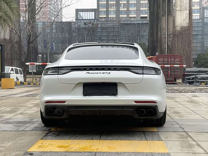 Фото 6 - Porsche Panamera