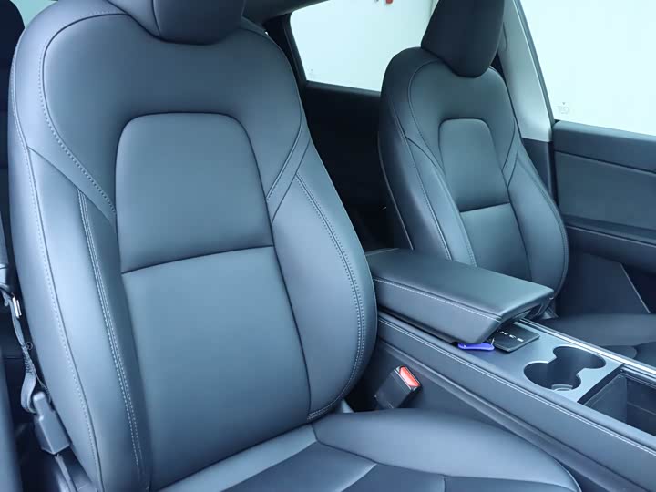 Фото 9 - Tesla Model Y