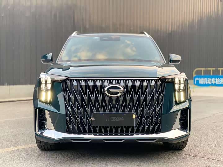 Фото 2 - GAC Trumpchi GS8