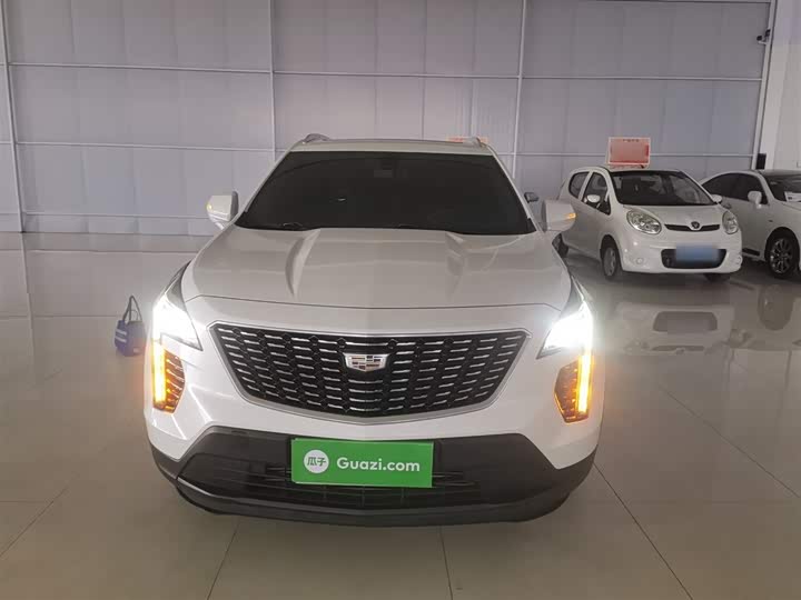 Фото 3 - Cadillac XT4